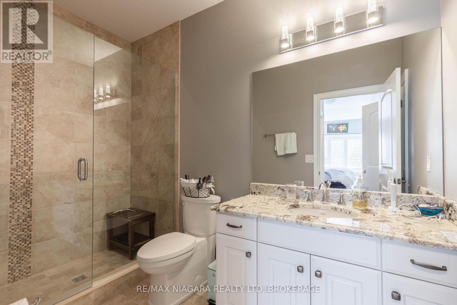 19 Crimson Drive, Niagara-On-The-Lake, Ontario L0S 1J1 - Photo 18 - X12546560