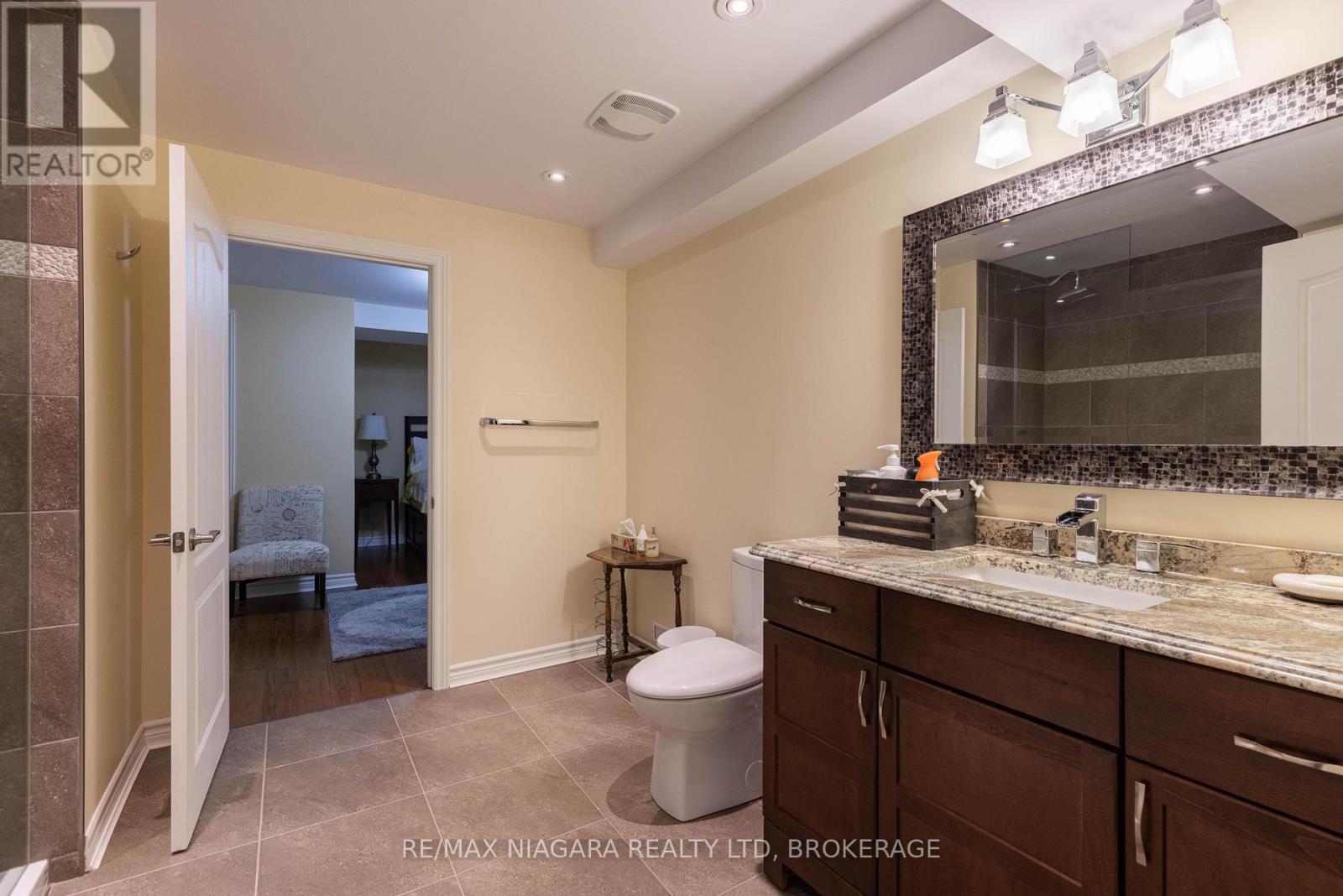 19 Crimson Drive, Niagara-On-The-Lake, Ontario L0S 1J1 - Photo 23 - X12546560