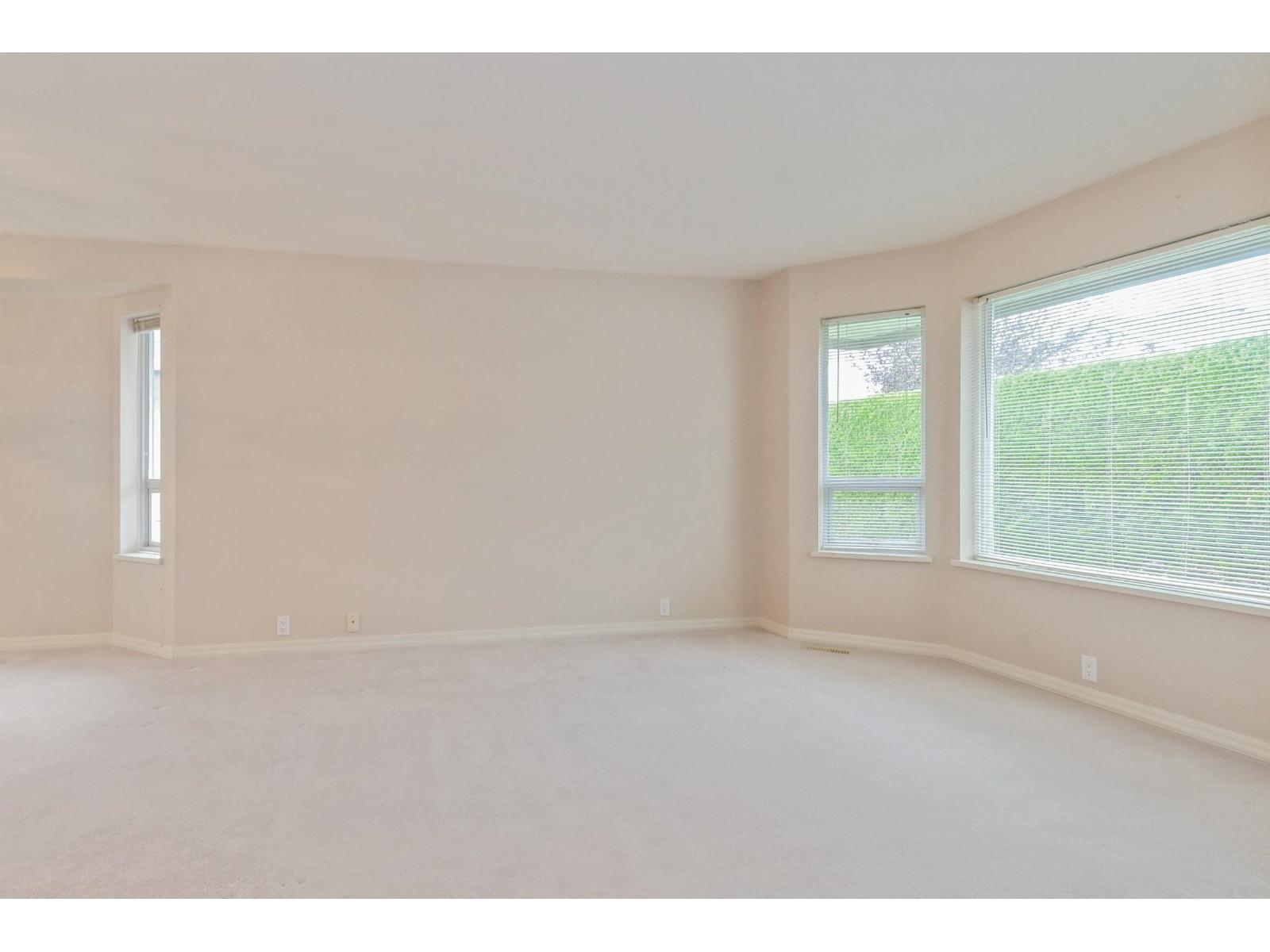 106 31406 Upper Maclure Road, Abbotsford, British Columbia  V2T 5L8 - Photo 3 - R3067292