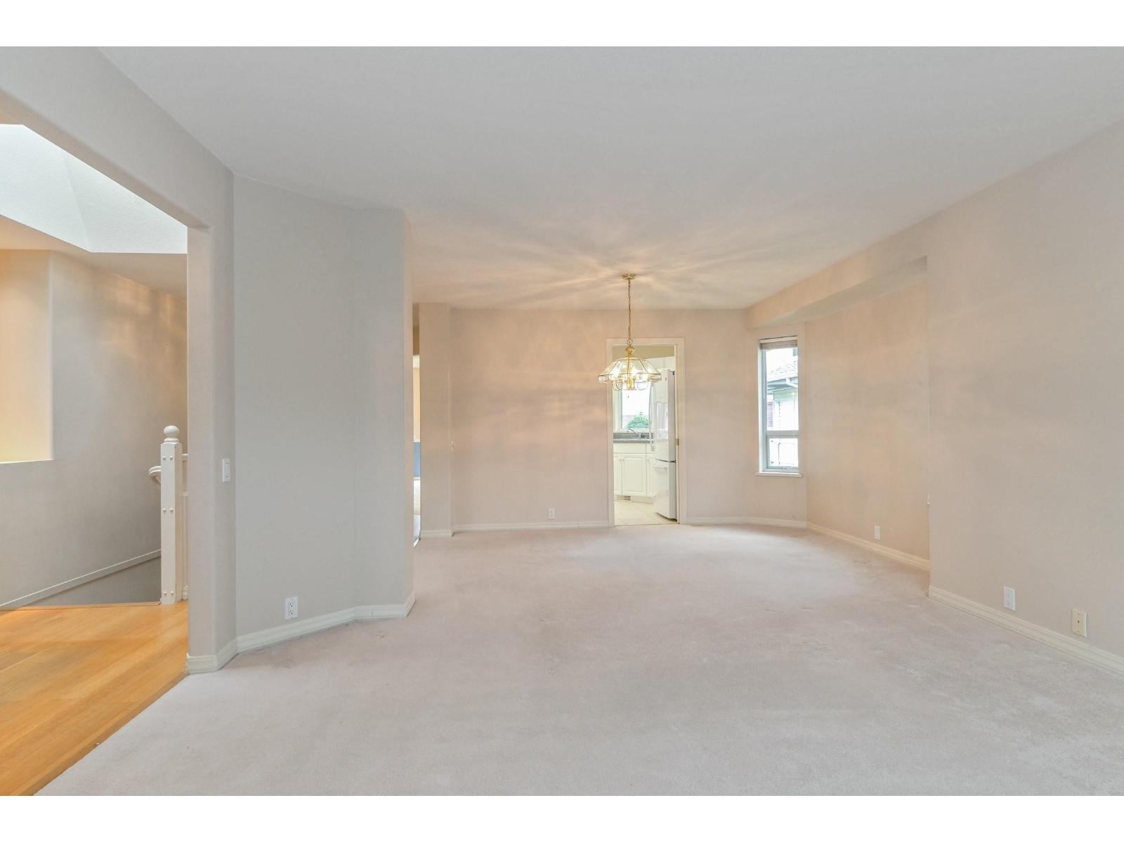 106 31406 Upper Maclure Road, Abbotsford, British Columbia  V2T 5L8 - Photo 6 - R3067292