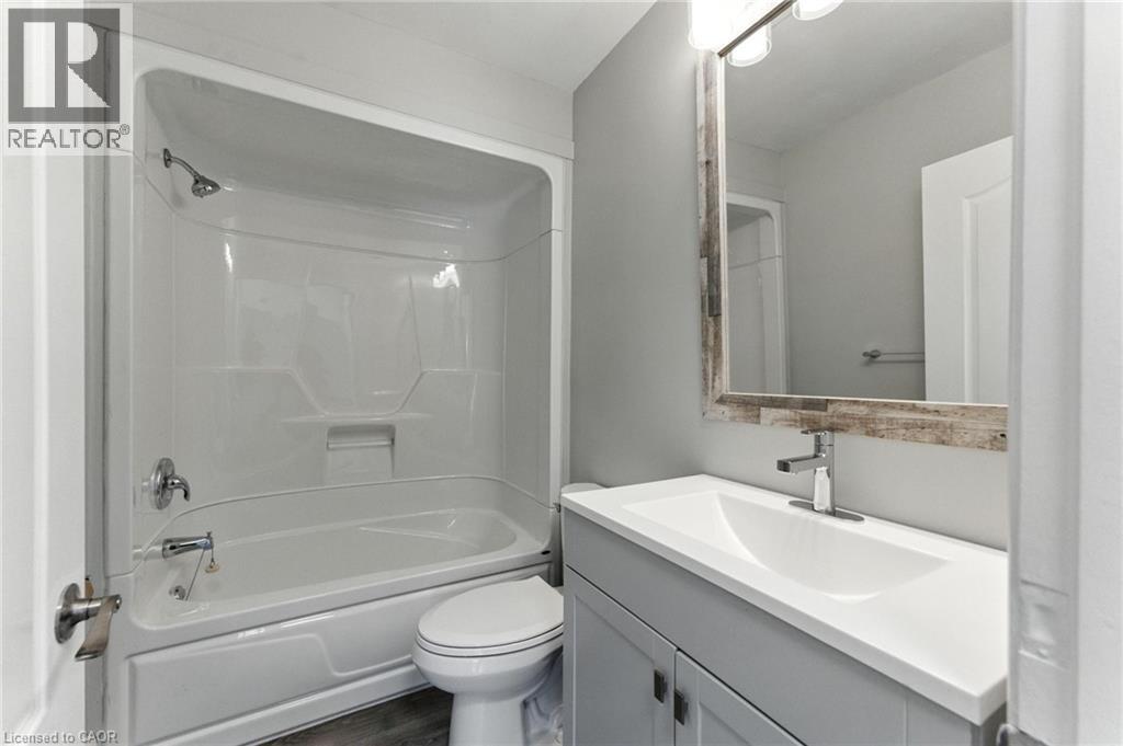 7185 Airport Road, Glanbrook, Ontario L0R 1W0 - Photo 29 - 40787896