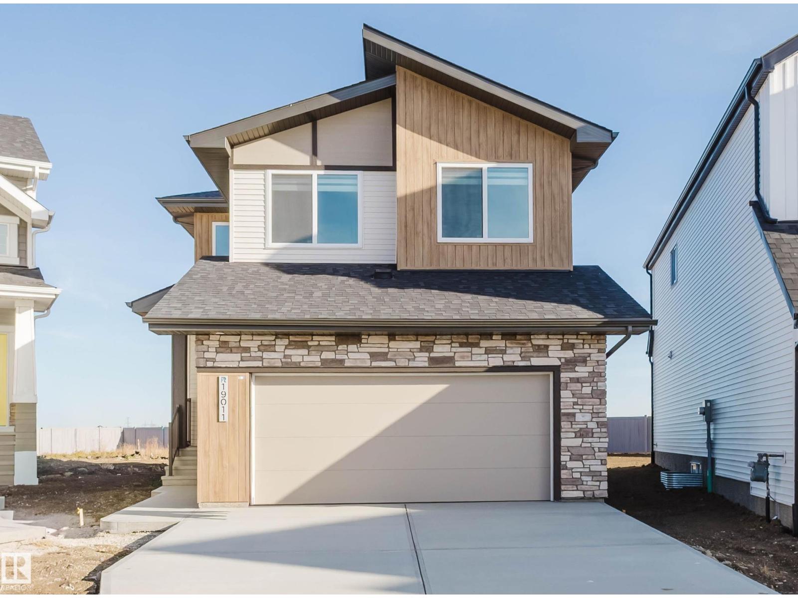 19011 20 AV NW, Edmonton, Alberta