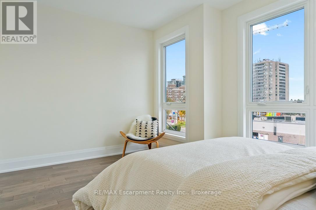 2 - 138 East Street, Oakville, Ontario  L6L 0H9 - Photo 22 - W12507138