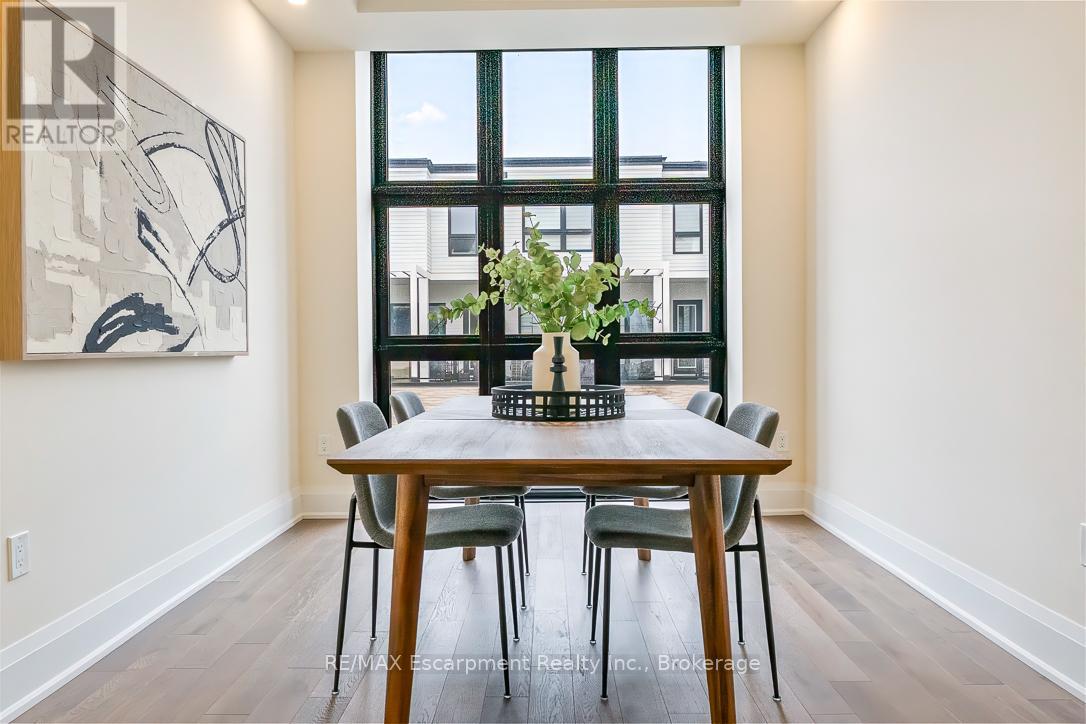 2 - 138 East Street, Oakville, Ontario  L6L 0H9 - Photo 18 - W12507138