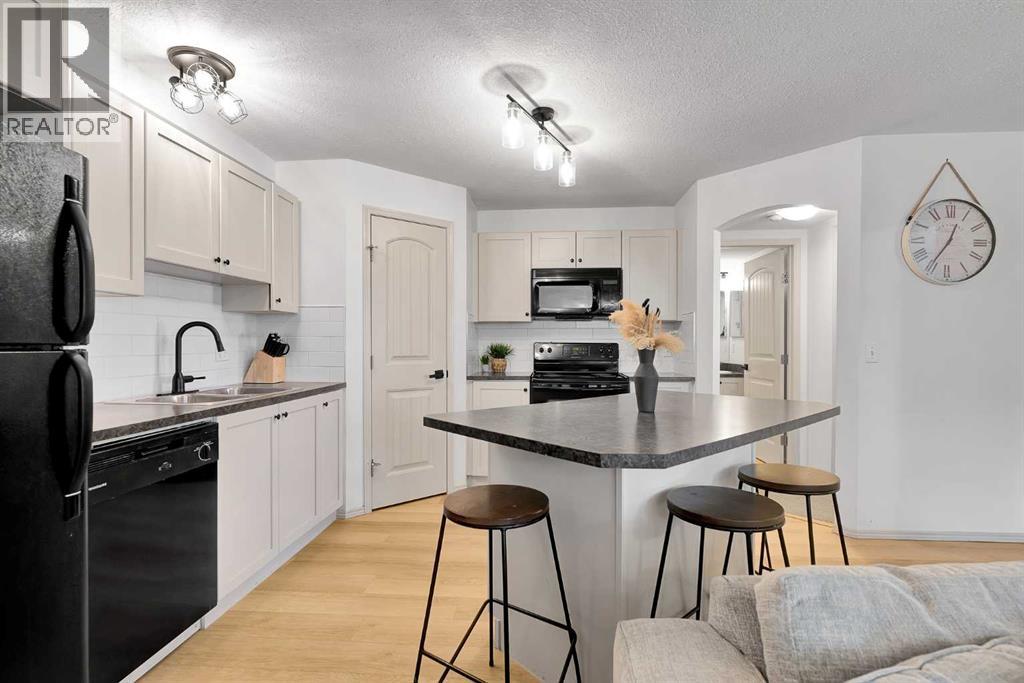 101, 120 Panatella Landing Nw, Calgary, Alberta  T3K 0K8 - Photo 12 - A2270312