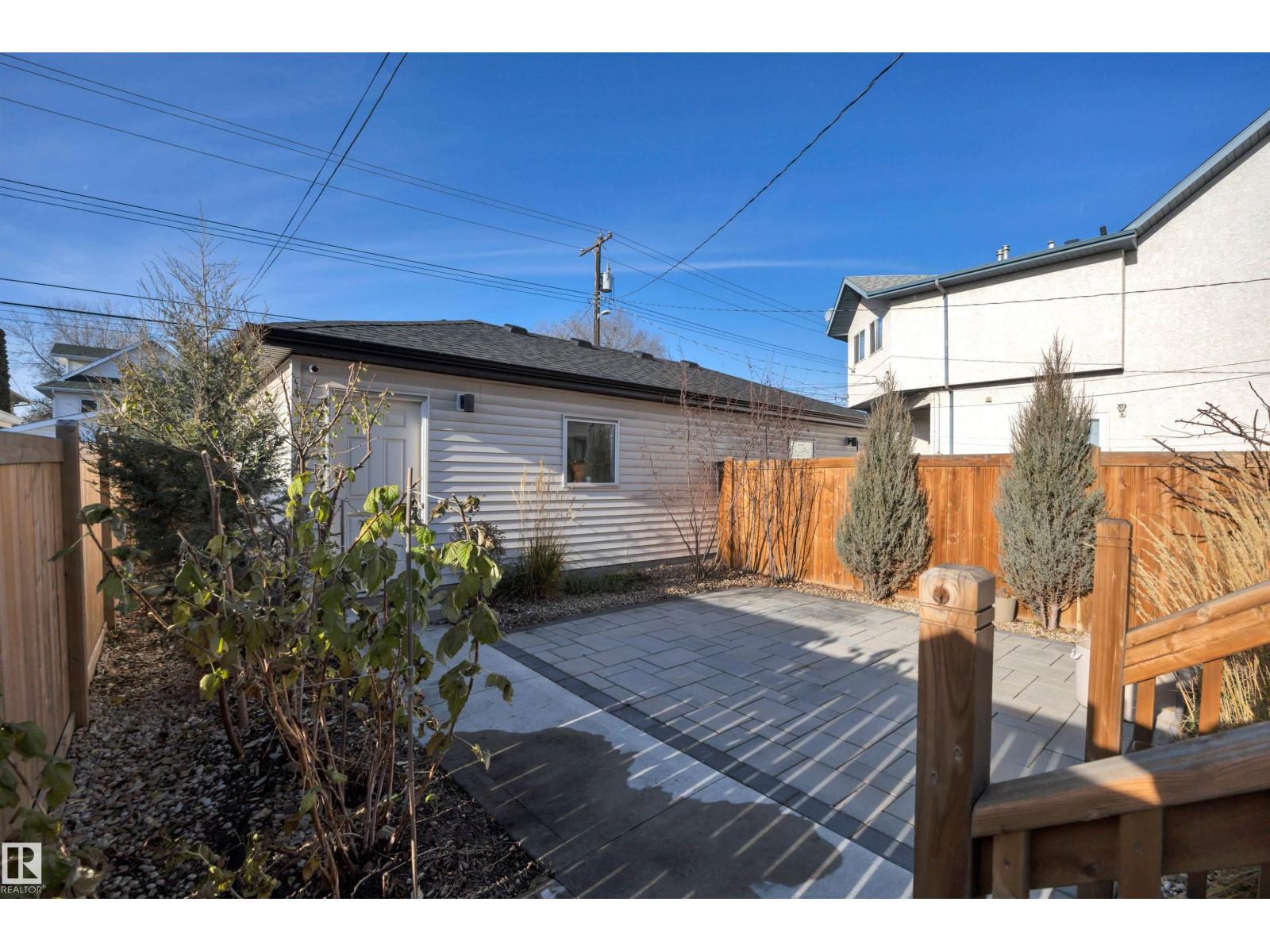 9246 90 St Nw, Edmonton, Alberta  T6C 3M1 - Photo 33 - E4465775