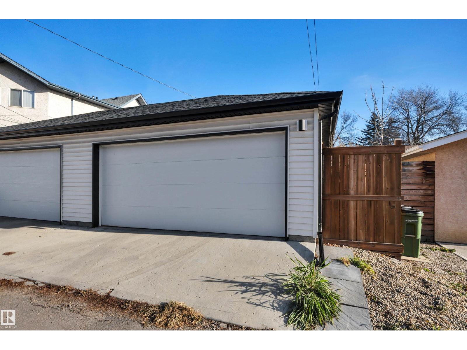9246 90 St Nw, Edmonton, Alberta  T6C 3M1 - Photo 38 - E4465775
