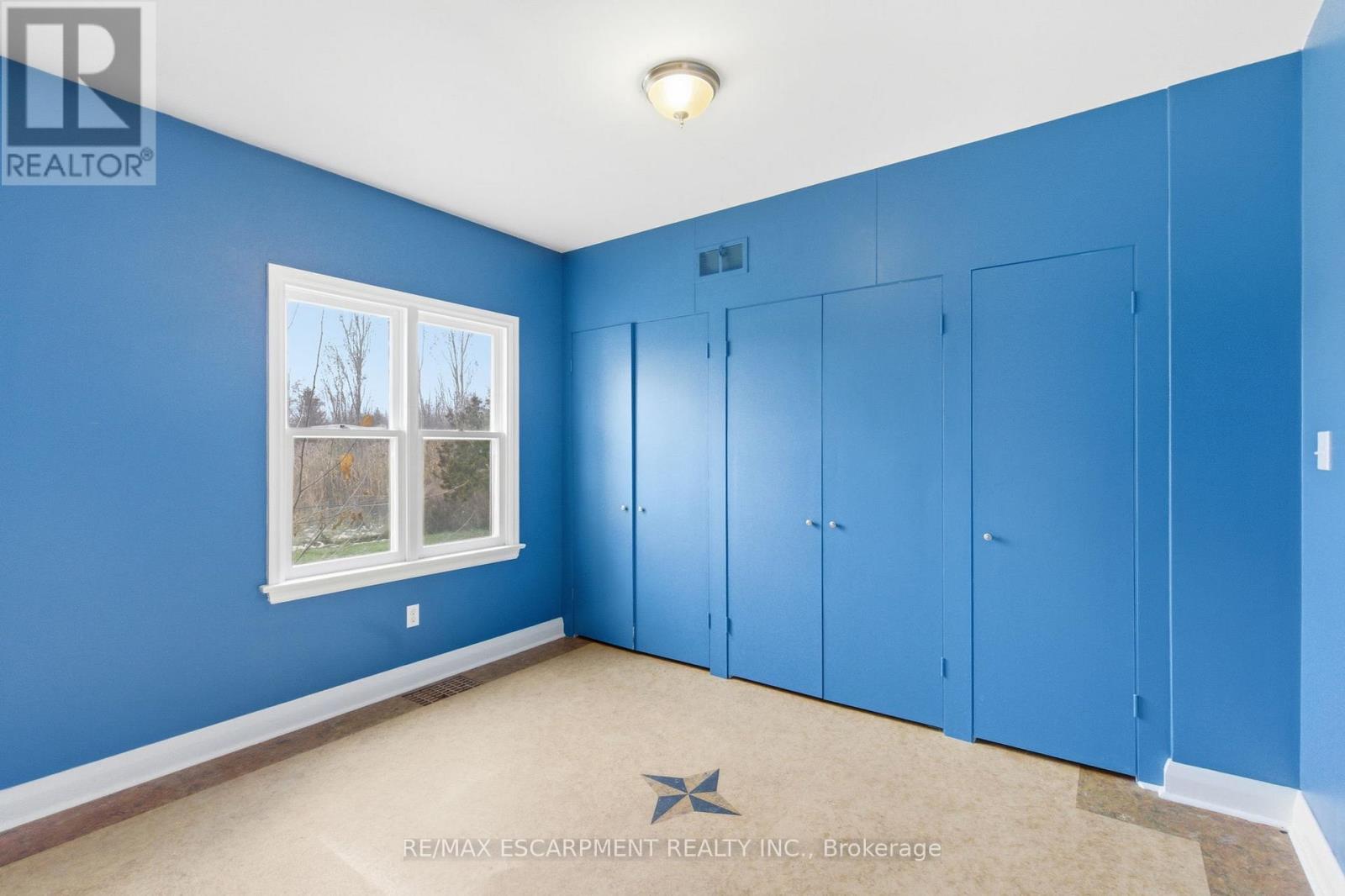 68 Atkinson Boulevard, Hamilton, Ontario  L9H 7A7 - Photo 21 - X12395349