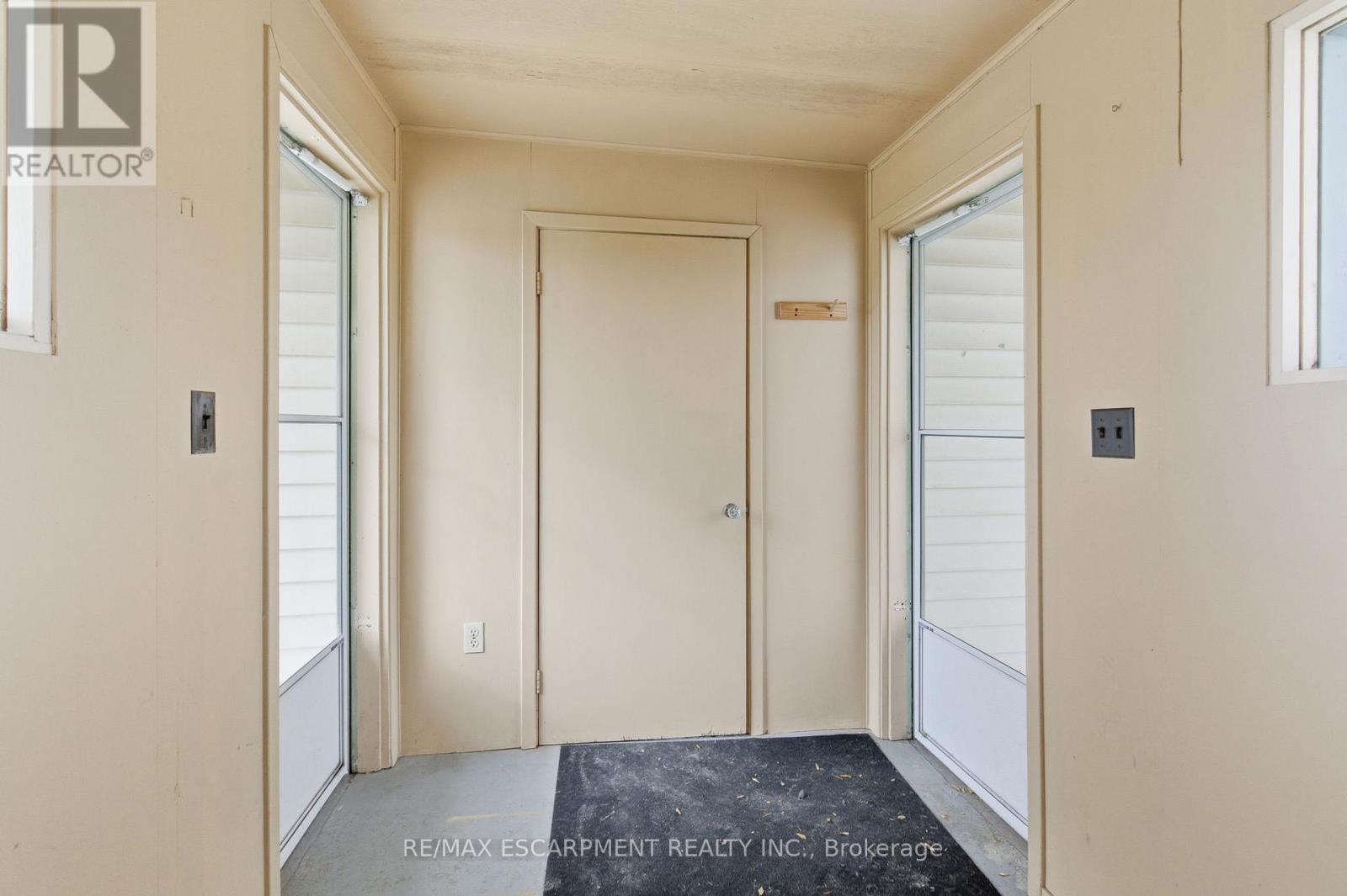 68 Atkinson Boulevard, Hamilton, Ontario  L9H 7A7 - Photo 25 - X12395349