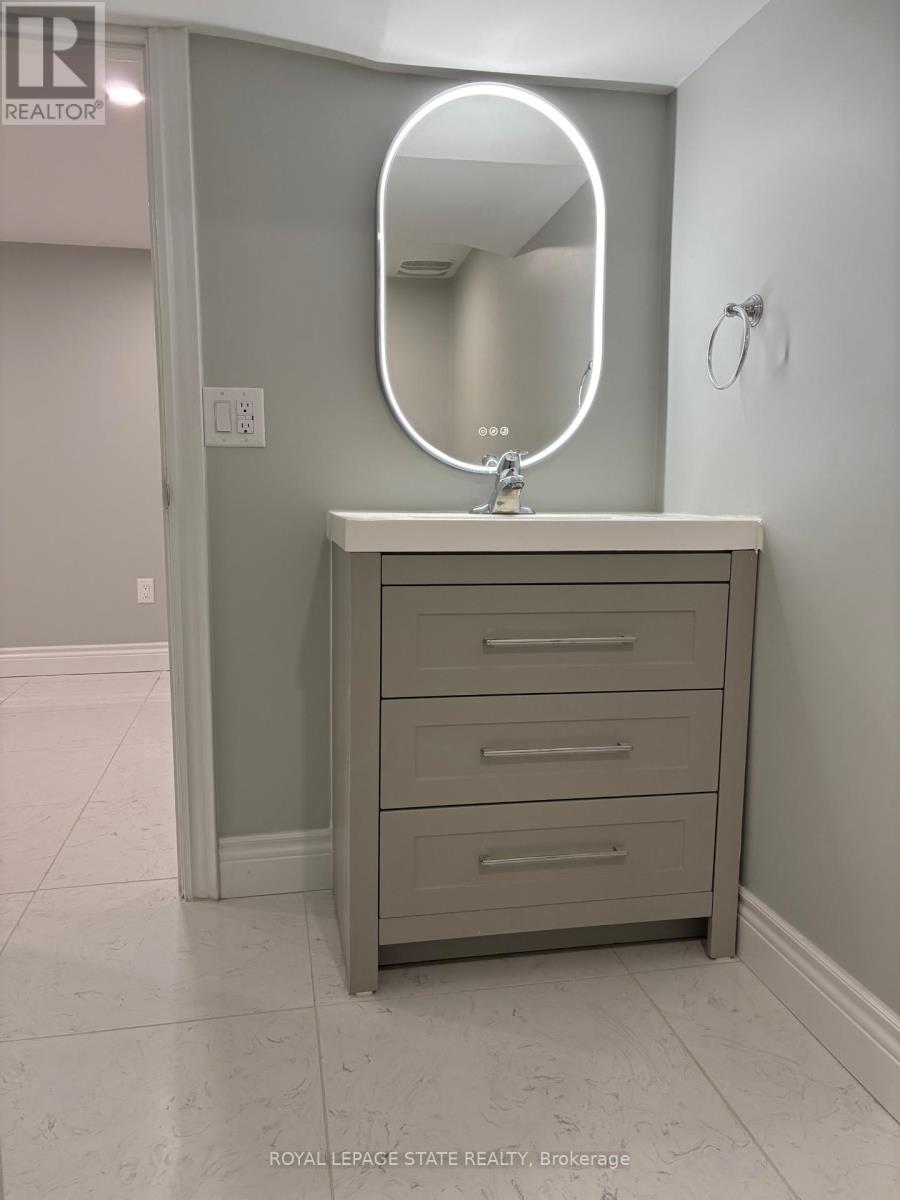 7185 Airport Road, Hamilton, Ontario  L0R 1W0 - Photo 35 - X12541172