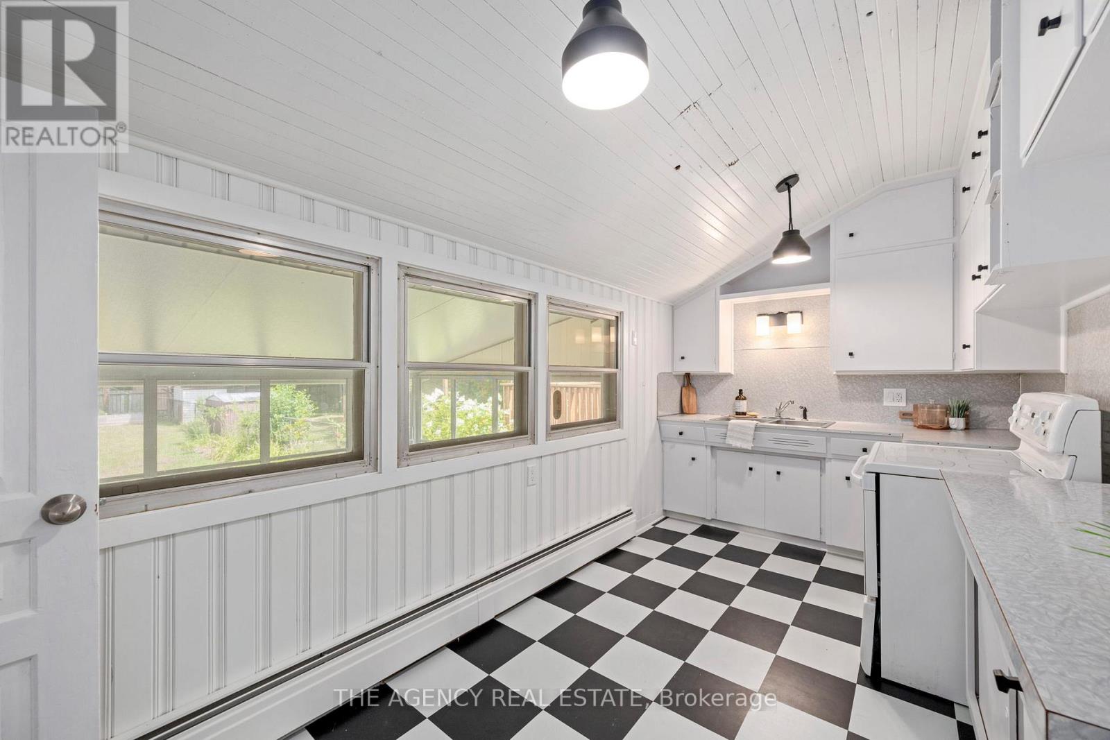 1180 York Street, London East, Ontario  N5W 2T9 - Photo 23 - X12315526