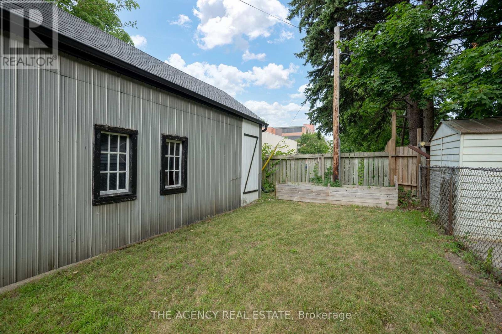 1180 York Street, London East, Ontario  N5W 2T9 - Photo 35 - X12315526