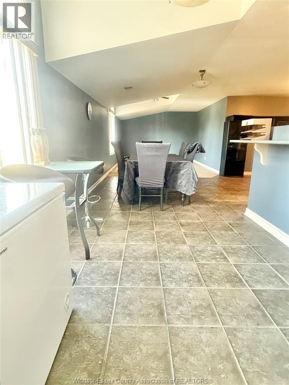 695 Front Road North Unit# Upper/lower, Amherstburg, Ontario  N9V 2V6 - Photo 10 - 25028860