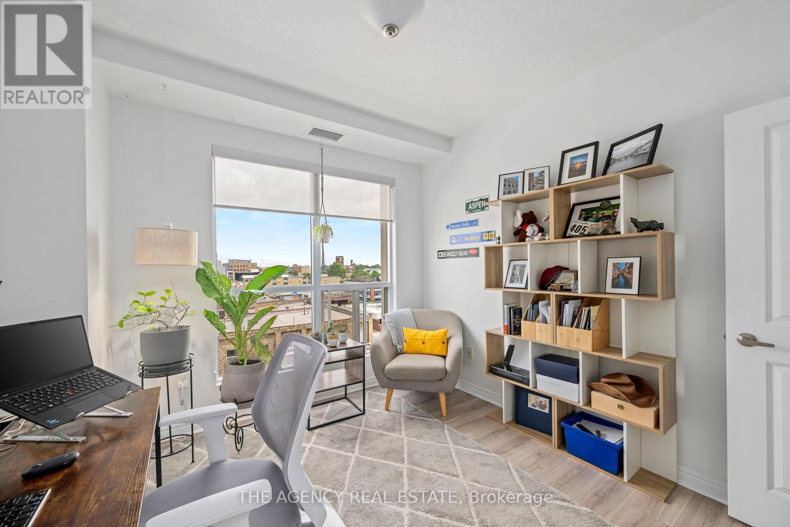 803 - 330 Ridout Street N, London East, Ontario N6A 0A7 - Photo 24 - X12411332