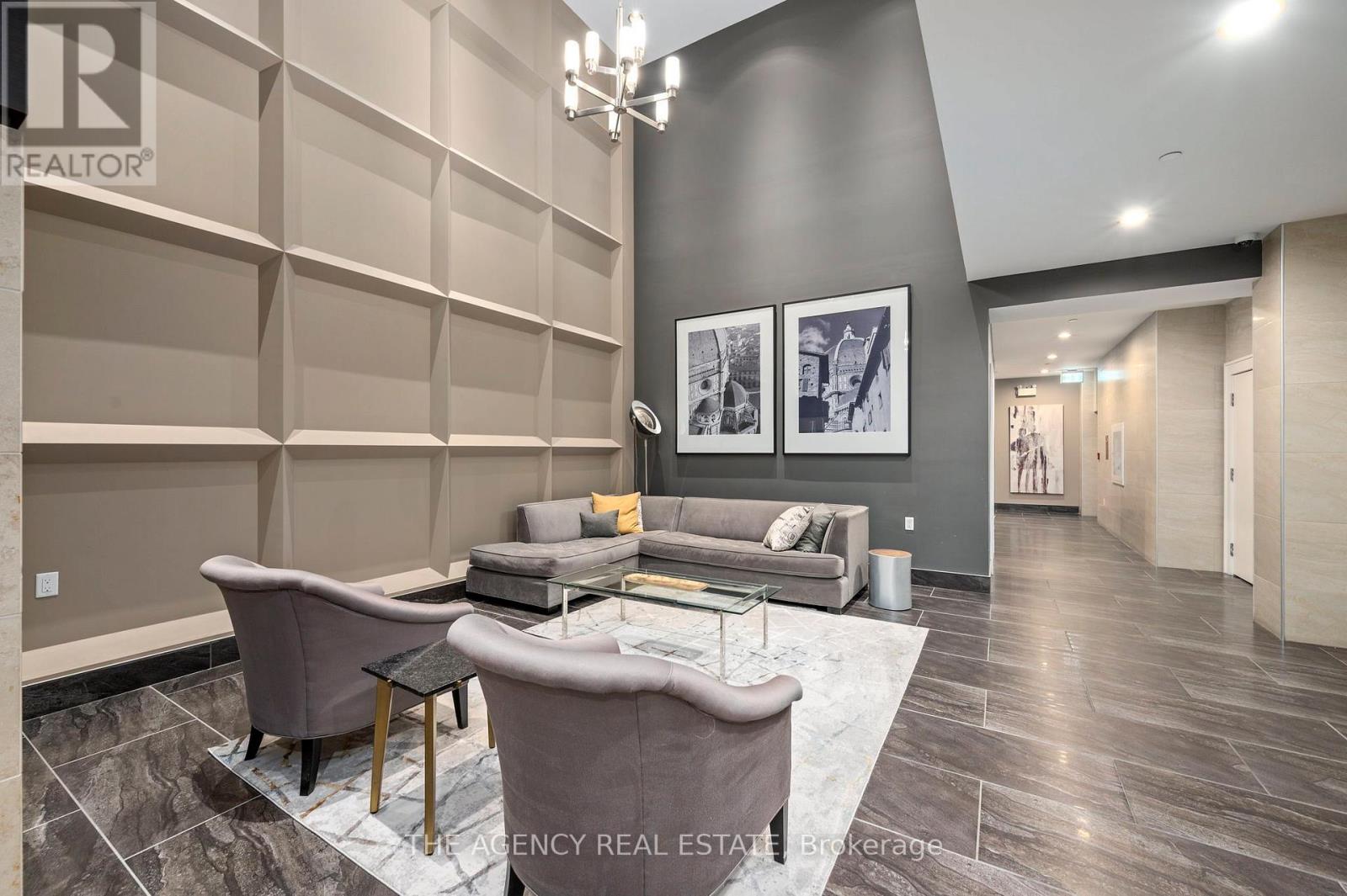 803 - 330 Ridout Street N, London East, Ontario N6A 0A7 - Photo 30 - X12411332