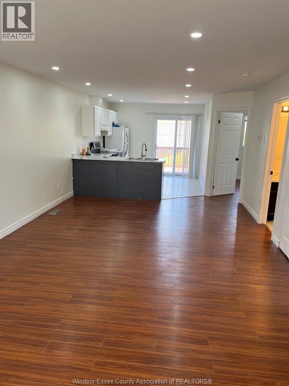 3726 Holburn, Windsor, Ontario N9E 4S9 - Photo 4 - 25028878