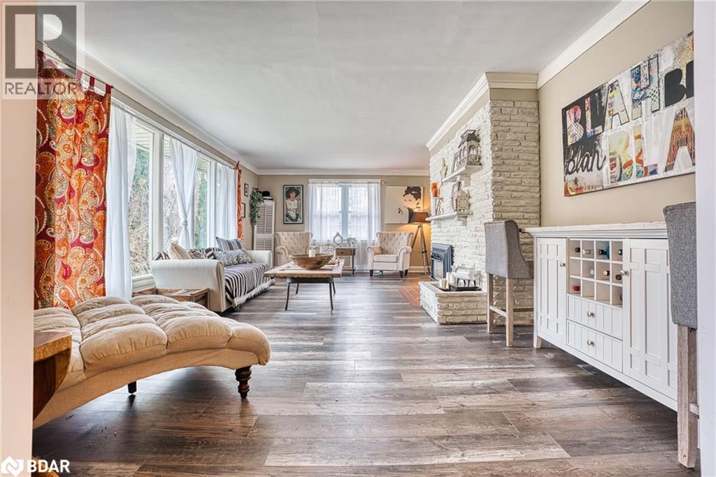 16 First Street W, Elmira, Ontario N3B 1H1 - Photo 3 - 40788367