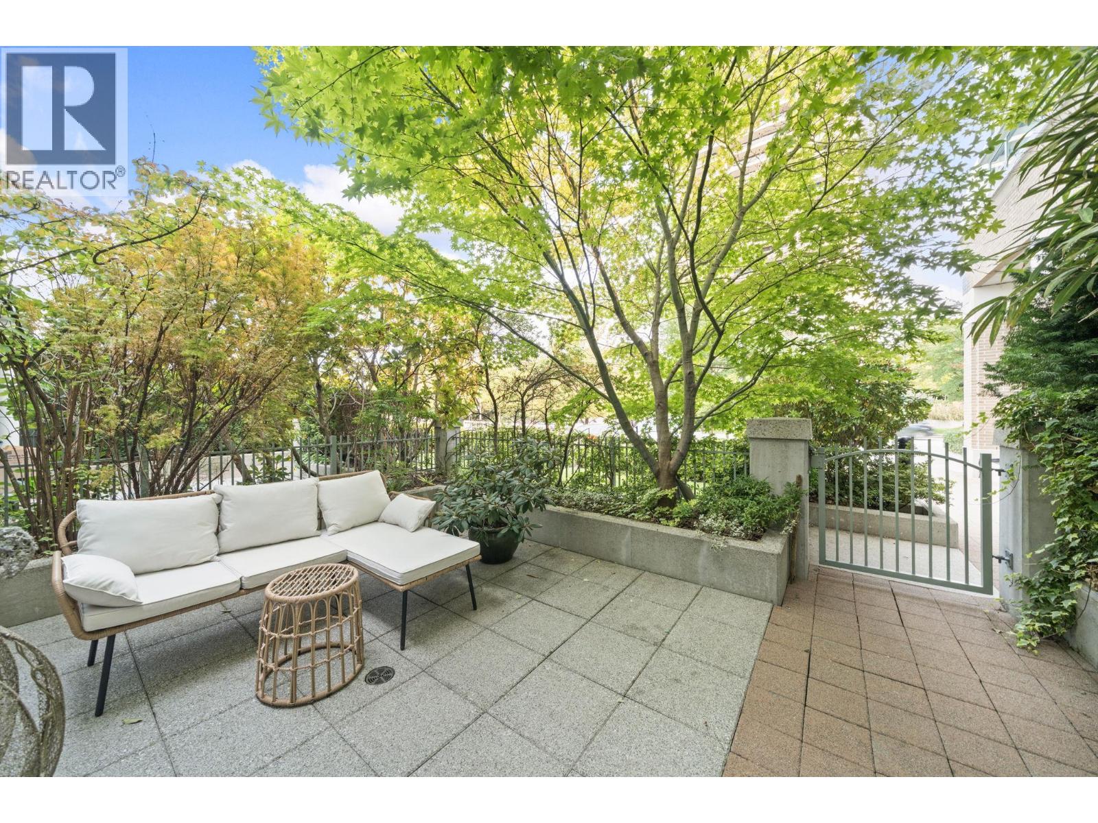 1 4380 Halifax Street, Burnaby, British Columbia  V5C 6R3 - Photo 3 - R3067549