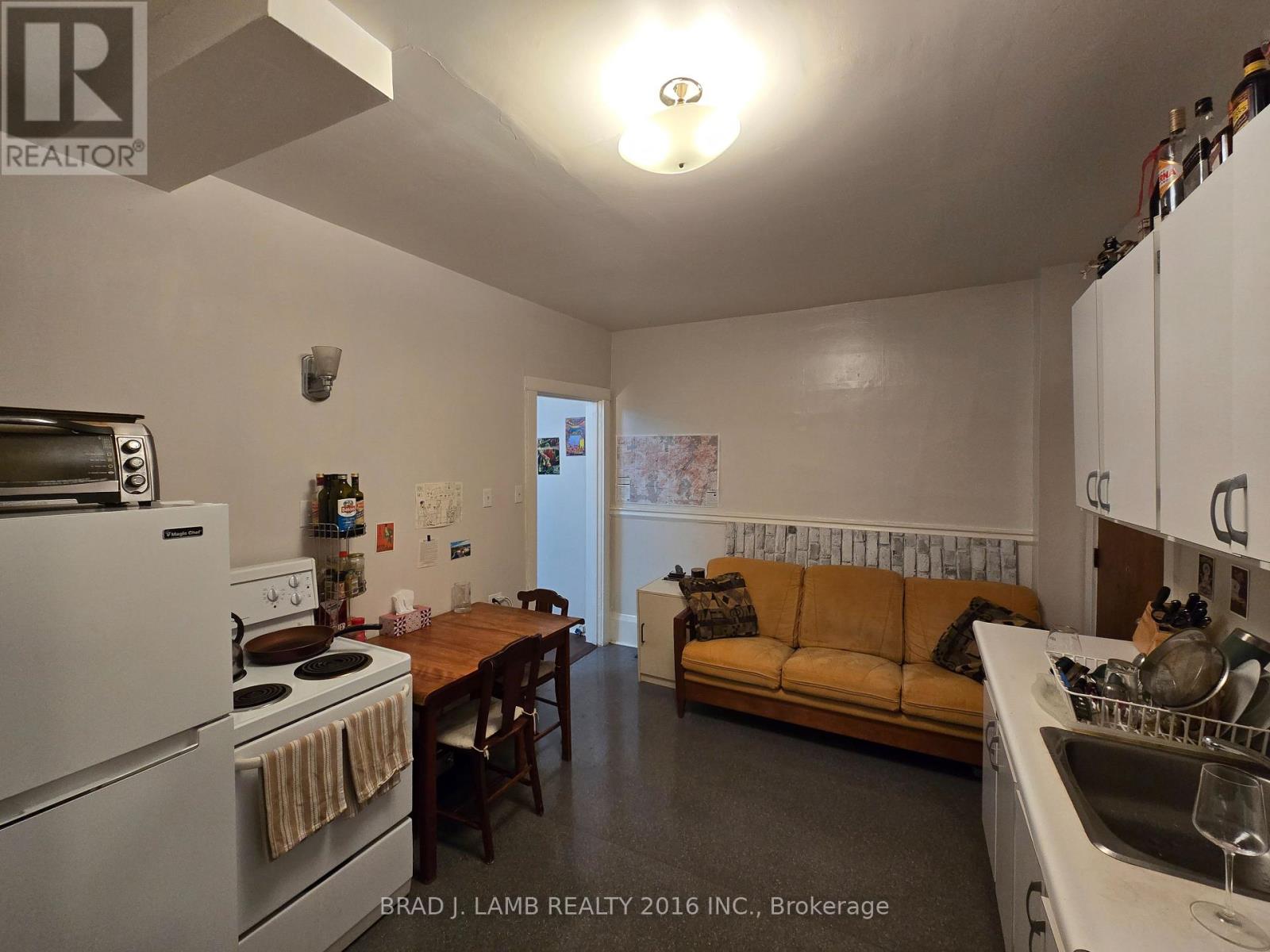 1 - 984 Dundas Street W, Toronto, Ontario  M6J 1W6 - Photo 6 - C12546478