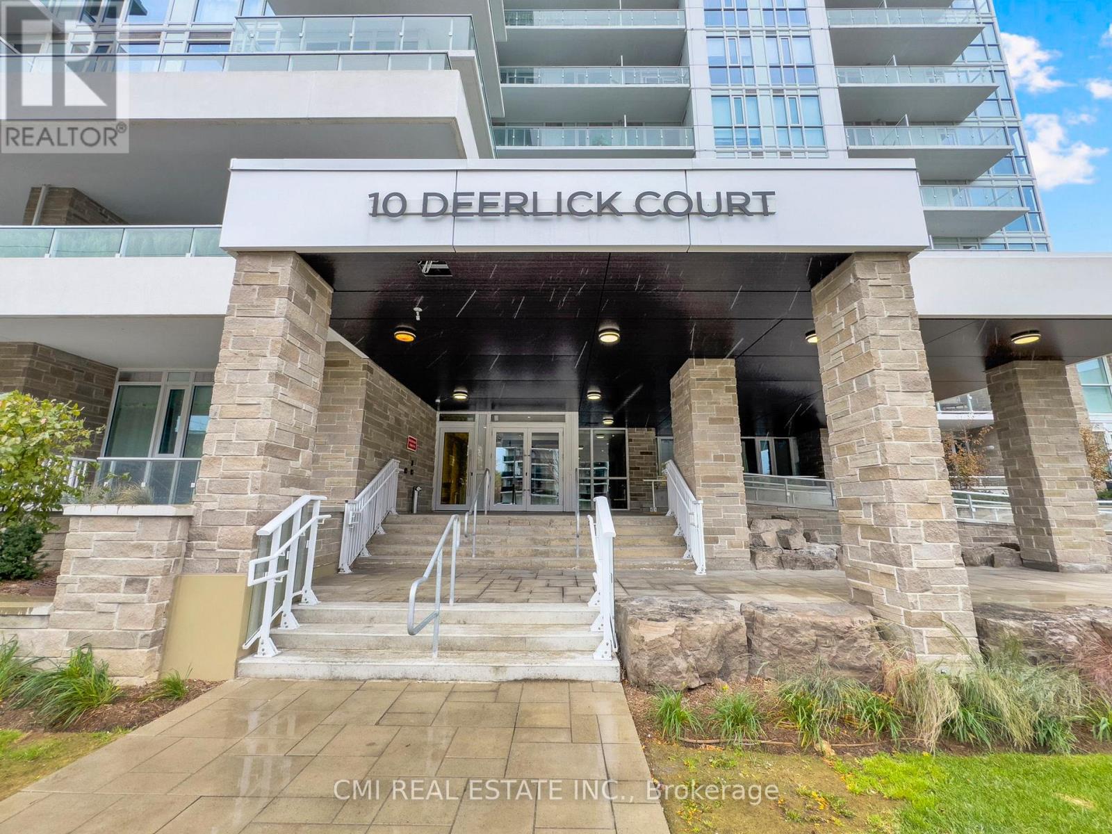 810 - 10 Deerlick Court, Toronto, Ontario  M3A 0A7 - Photo 2 - C12546548