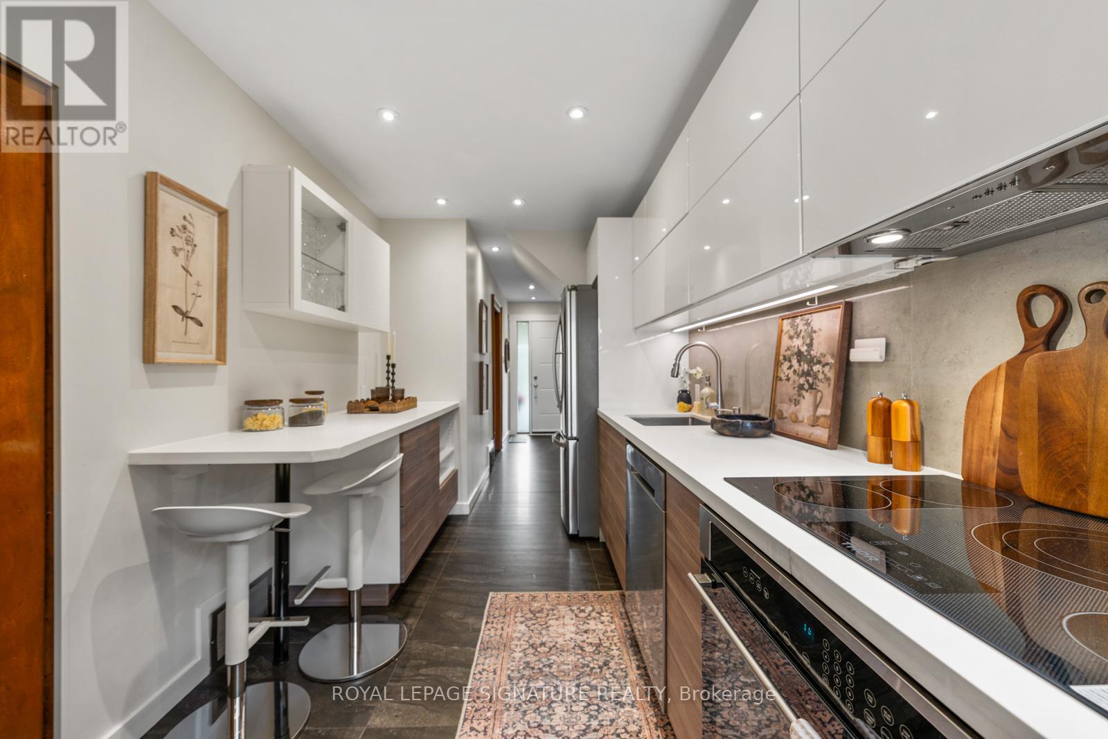 54 Pepler Avenue, Toronto, Ontario  M4J 2Y8 - Photo 15 - E12546466