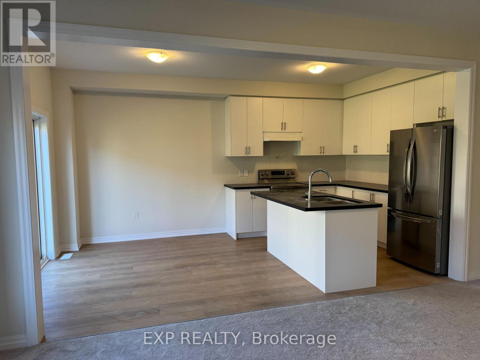 174 Flood Avenue, Clarington, Ontario  L1B 1G9 - Photo 3 - E12546532