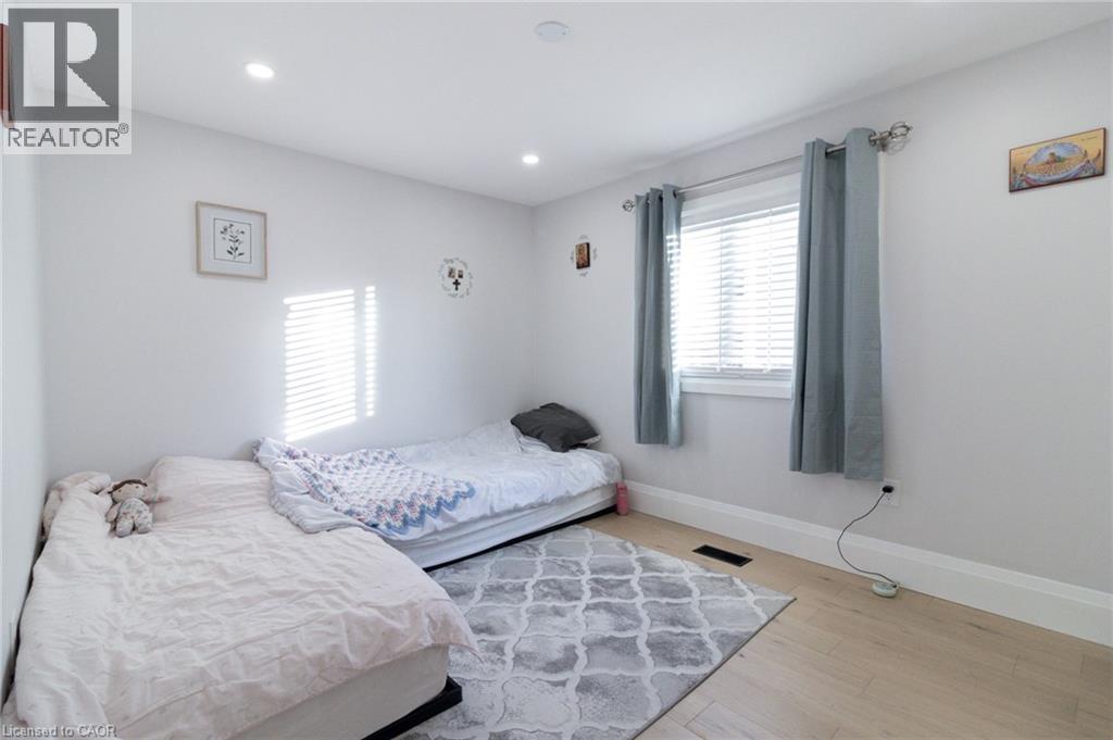 186 Livingston Boulevard, Baden, Ontario N3A 4K9 - Photo 29 - 40786074