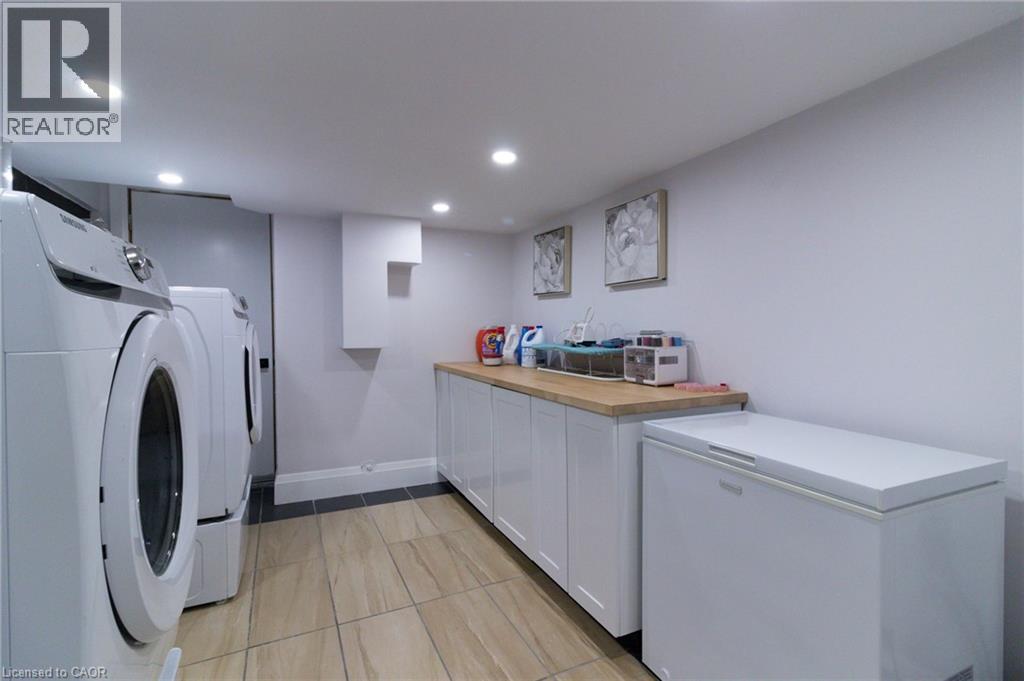 186 Livingston Boulevard, Baden, Ontario N3A 4K9 - Photo 35 - 40786074