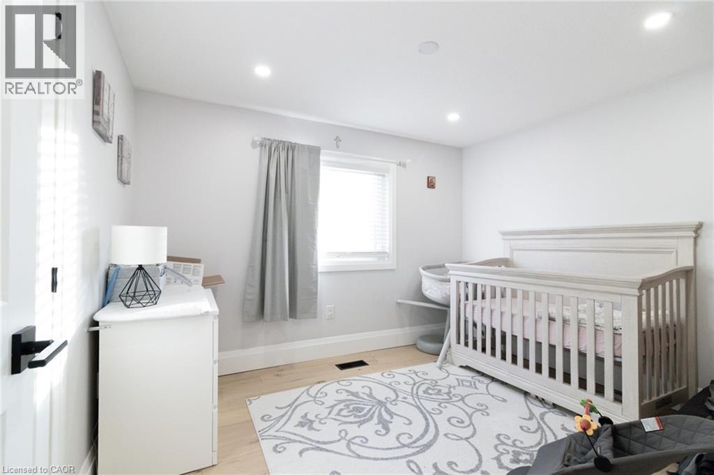 186 Livingston Boulevard, Baden, Ontario N3A 4K9 - Photo 31 - 40786074