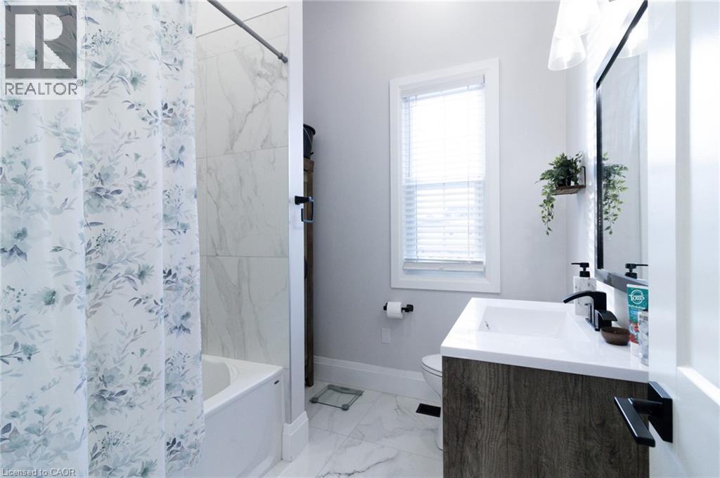 186 Livingston Boulevard, Baden, Ontario N3A 4K9 - Photo 27 - 40786074