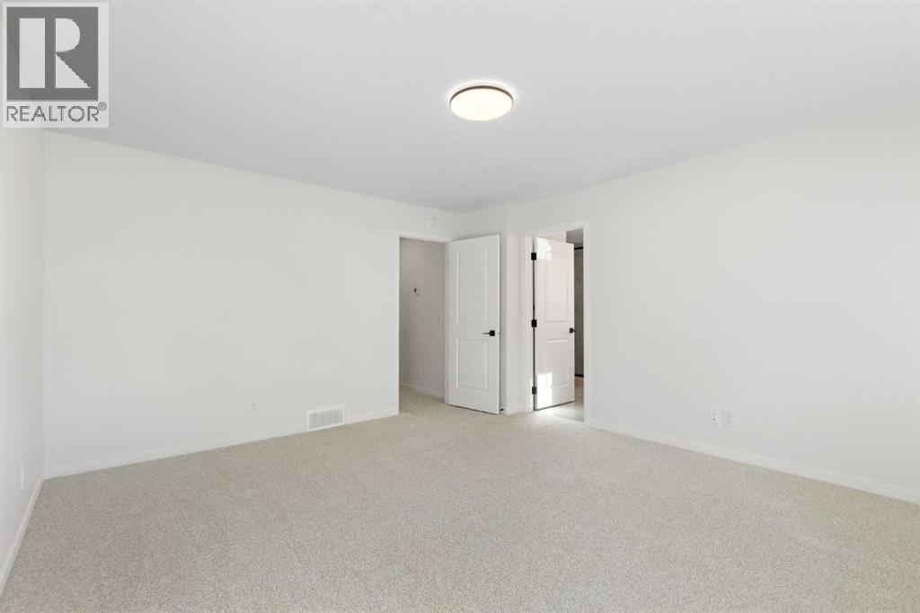 17 Marmot Passage Nw, Calgary, Alberta  T3R 2J3 - Photo 31 - A2263666