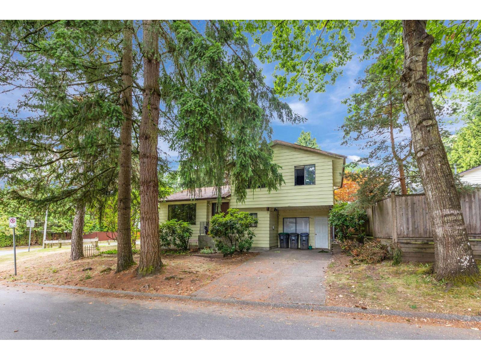 6711 141 STREET, surrey, British Columbia