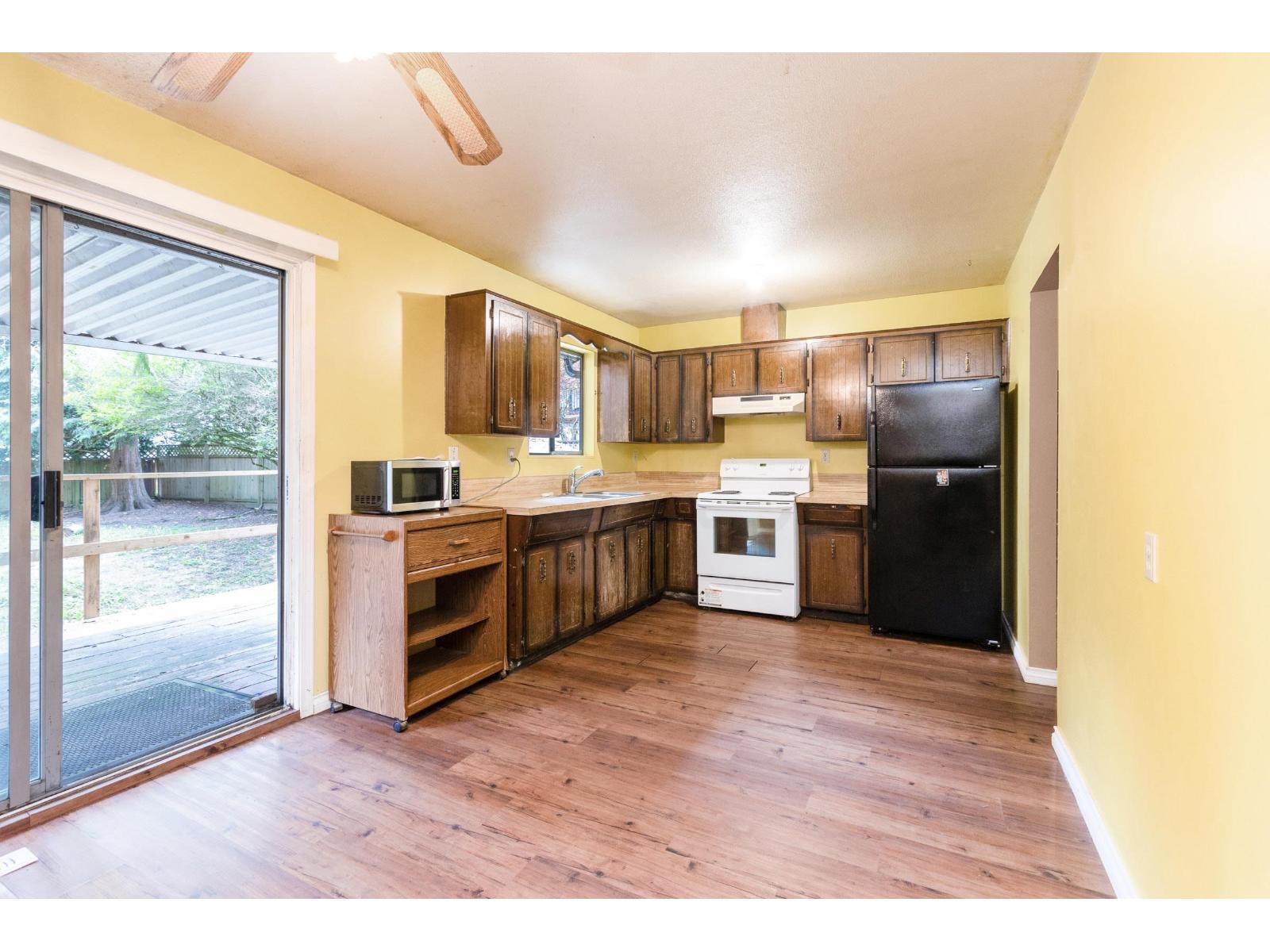 6711 141 Street, Surrey, British Columbia  V3W 6X2 - Photo 9 - R3049254