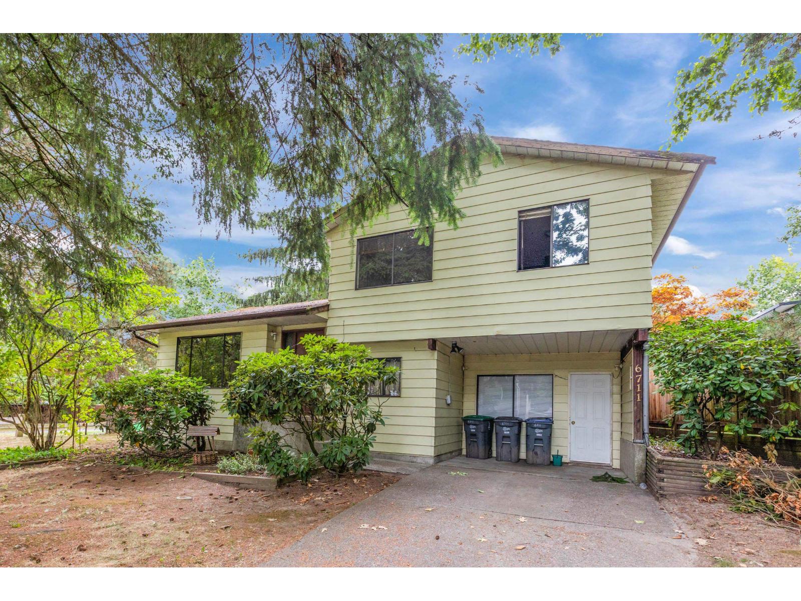 6711 141 Street, Surrey, British Columbia  V3W 6X2 - Photo 3 - R3049254