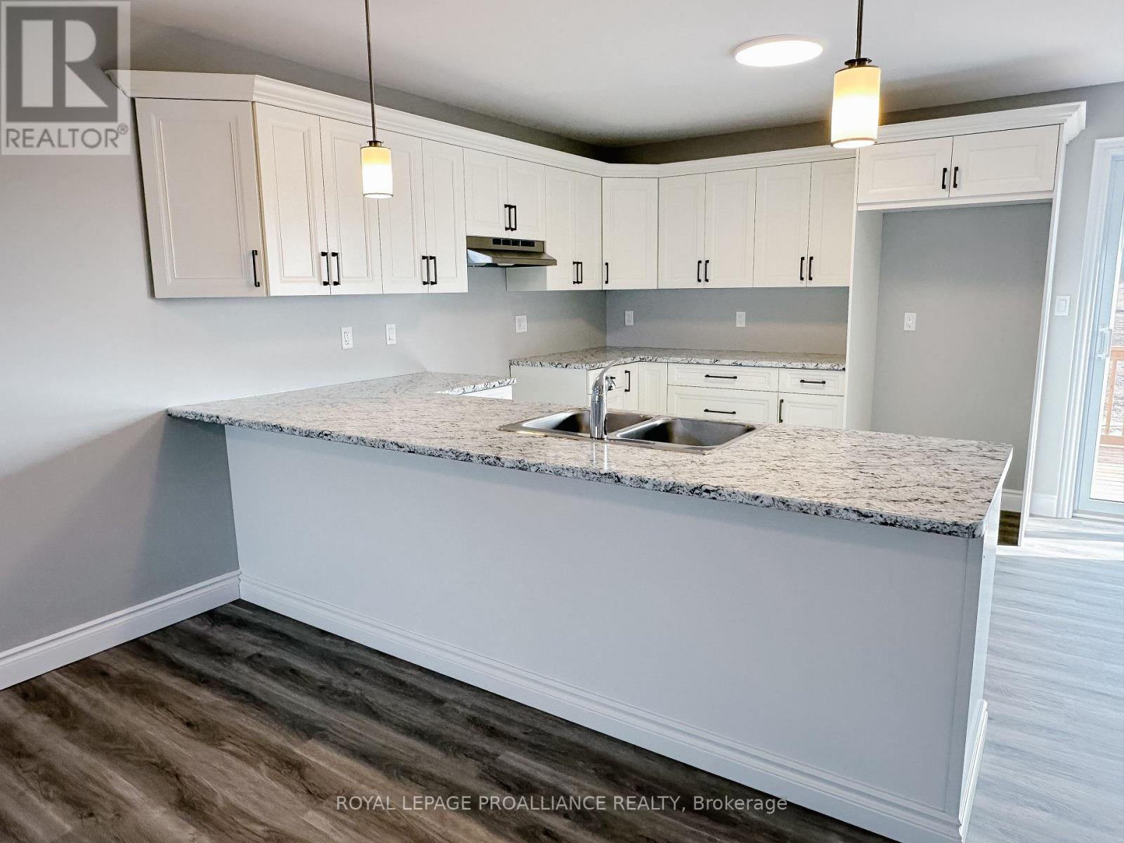 159a Sienna Avenue, Belleville, Ontario  K8P 0H7 - Photo 4 - X12546754