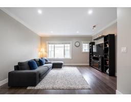 8 19097 64 AVENUE, Surrey, British Columbia