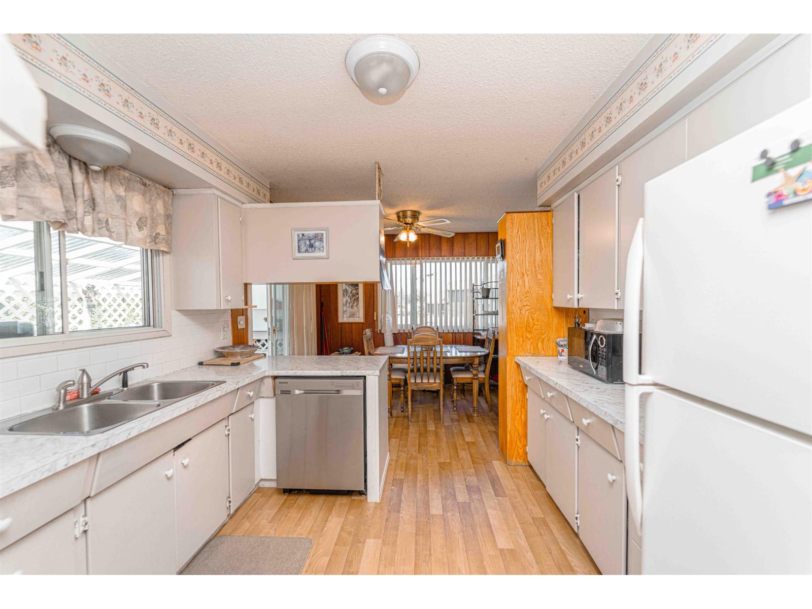 33460 Conway Place, Abbotsford, British Columbia  V2S 2R6 - Photo 9 - R3067339