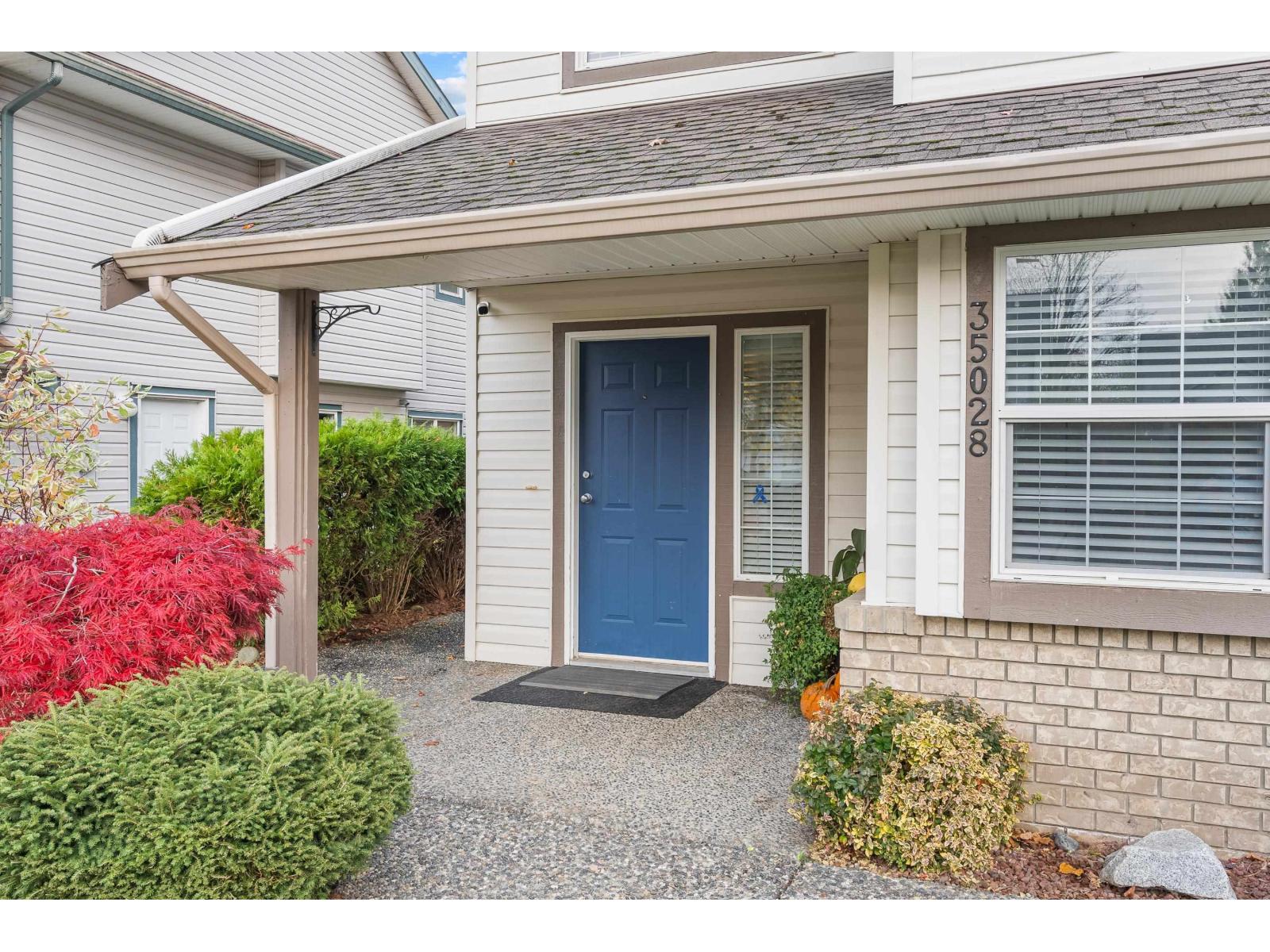 35028 Kootenay Drive, Abbotsford, British Columbia  V2S 8C9 - Photo 4 - R3067433