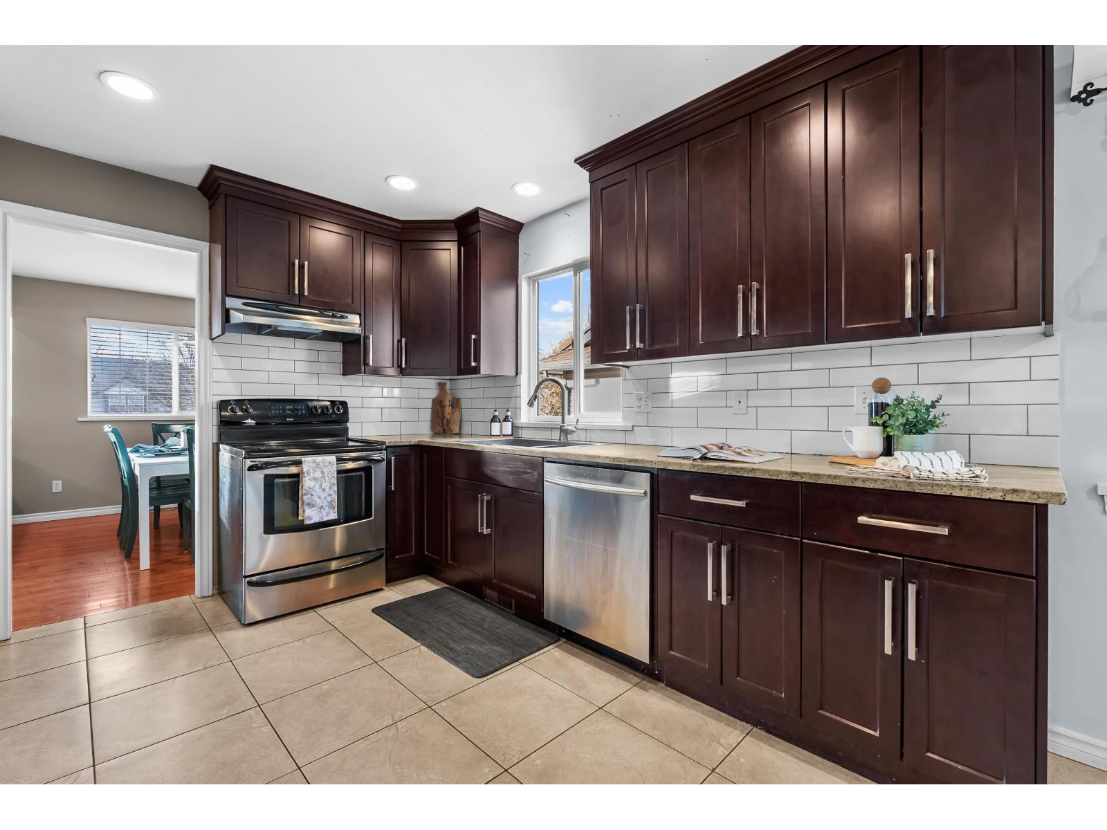 35028 Kootenay Drive, Abbotsford, British Columbia  V2S 8C9 - Photo 19 - R3067433