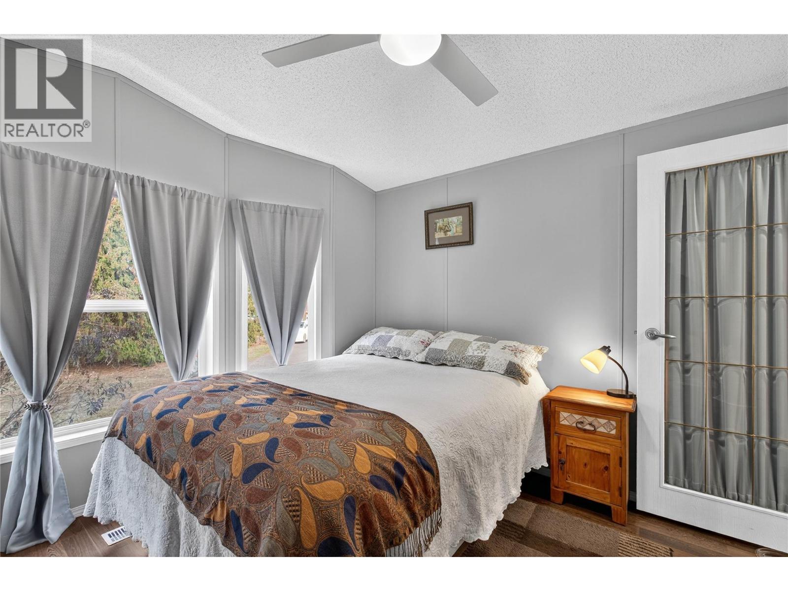 4965 Pine Acres Road, Chase, British Columbia  V0E 1M3 - Photo 11 - 10369072