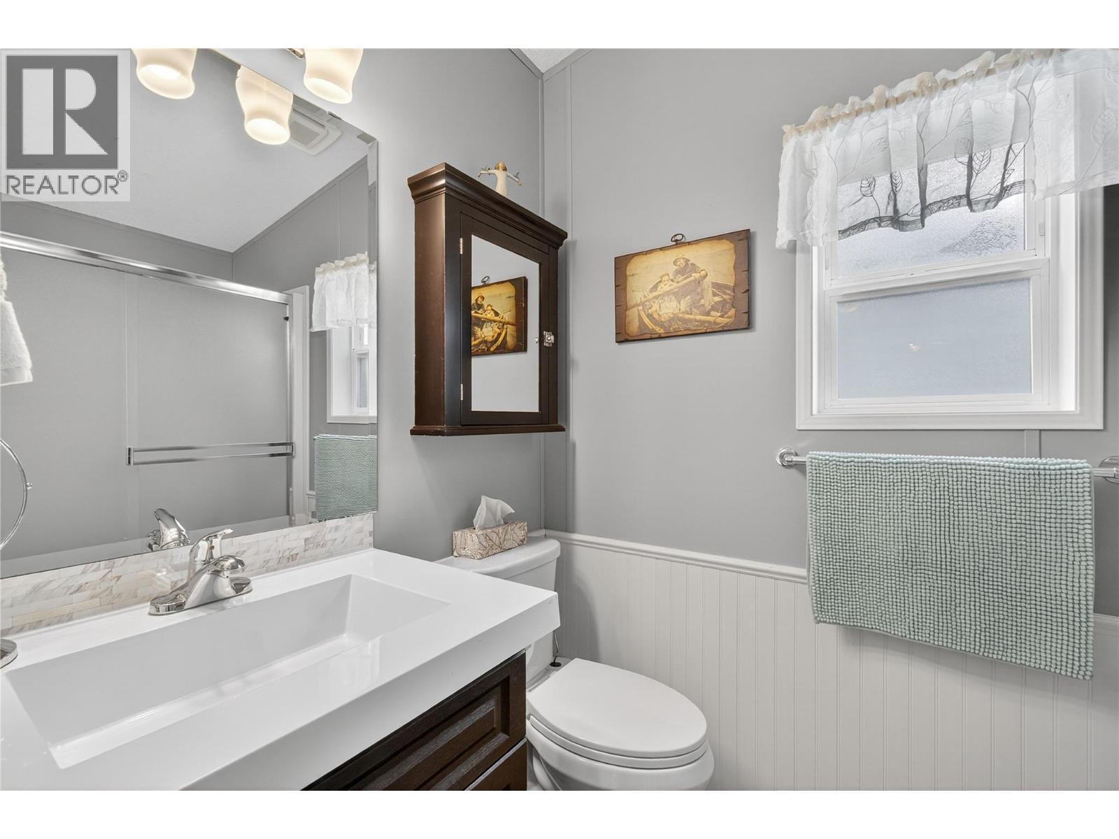 4965 Pine Acres Road, Chase, British Columbia  V0E 1M3 - Photo 5 - 10369072