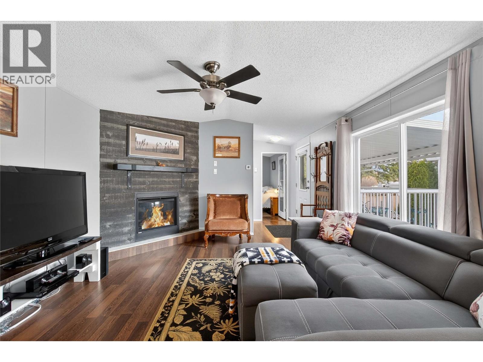 4965 Pine Acres Road, Chase, British Columbia  V0E 1M3 - Photo 10 - 10369072