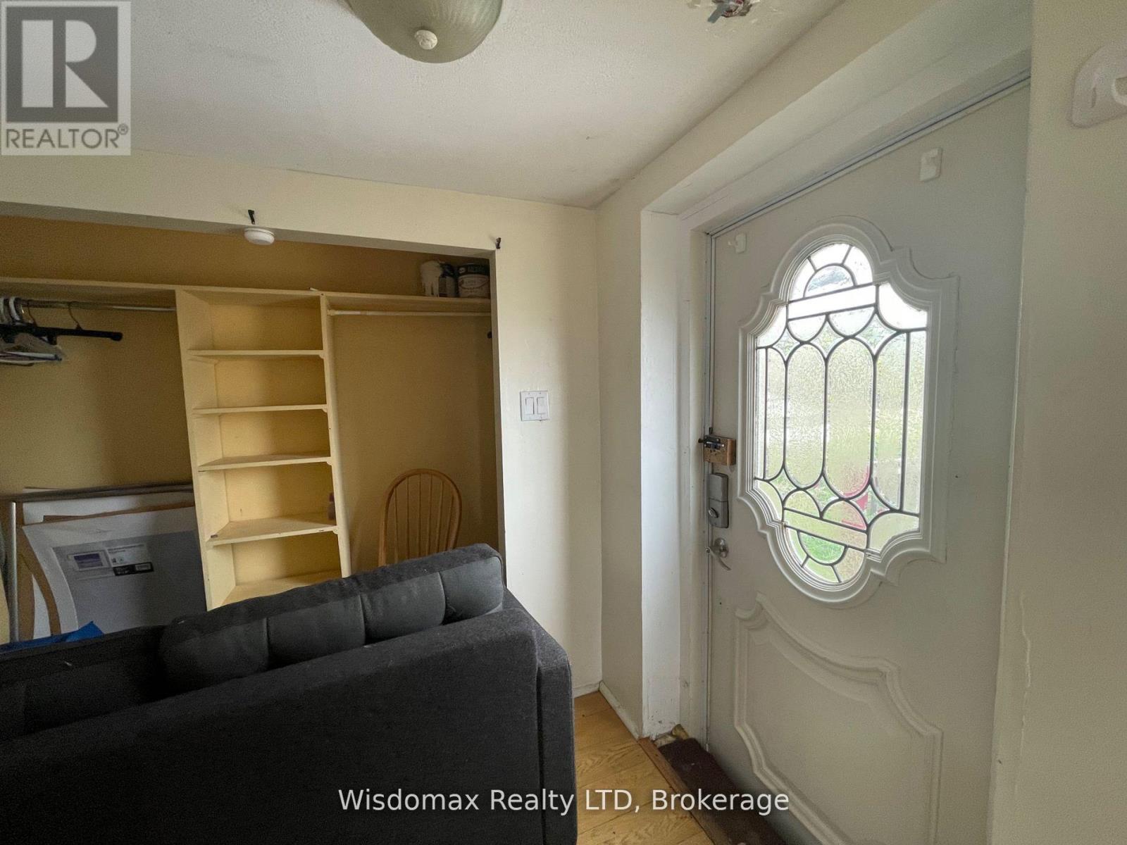 1819 Thompson Acres W, Fort Erie, Ontario L2A 6B3 - Photo 14 - X12521148