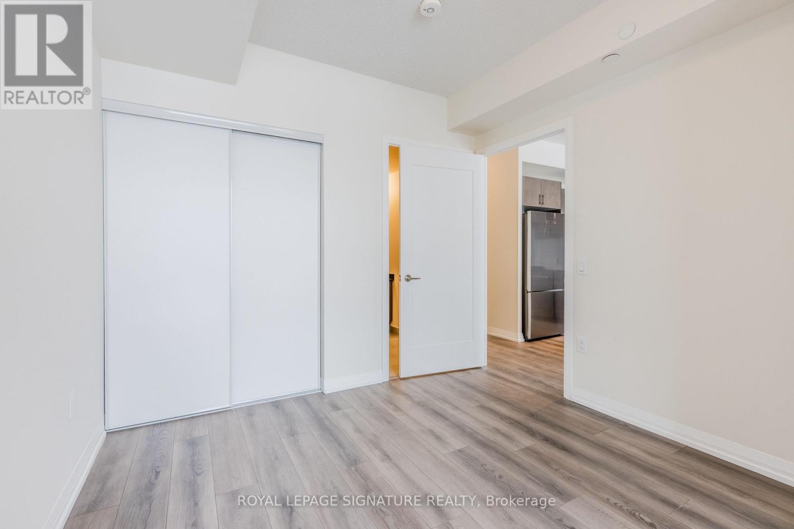 207 - 27 Korda Gate, Vaughan, Ontario  L4K 2M9 - Photo 11 - N12546494