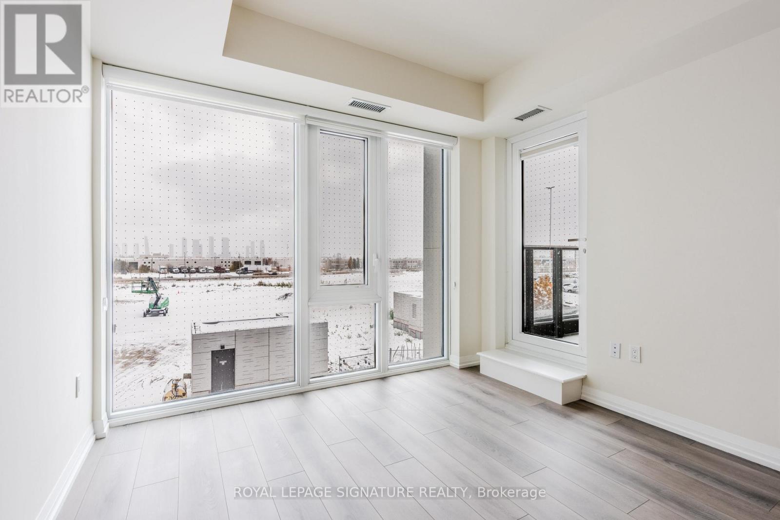 207 - 27 Korda Gate, Vaughan, Ontario  L4K 2M9 - Photo 13 - N12546494