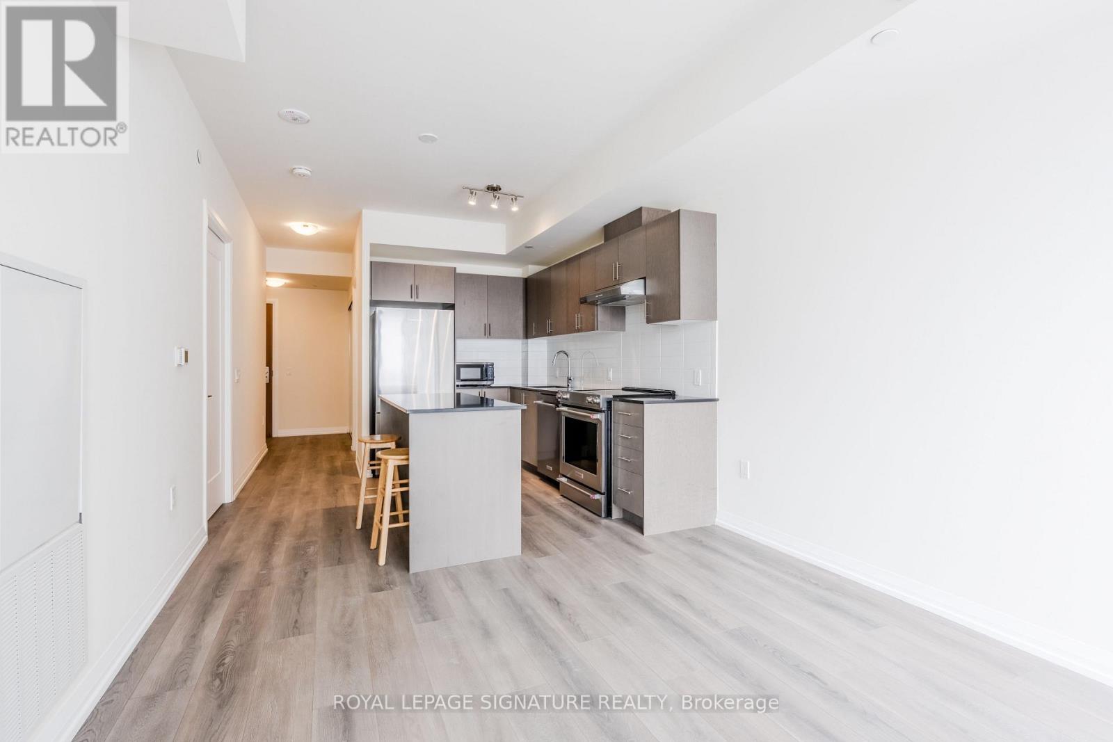 207 - 27 Korda Gate, Vaughan, Ontario  L4K 2M9 - Photo 16 - N12546494