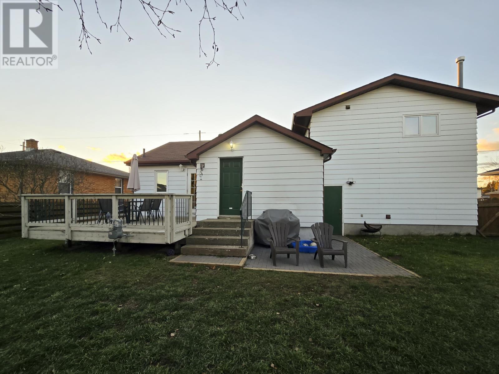 336 Otto St, Thunder Bay, Ontario  P7A 2V3 - Photo 5 - TB253404