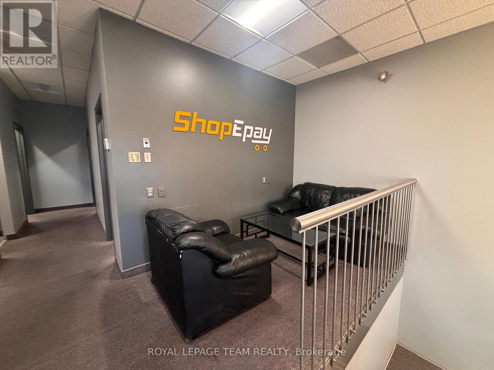 33b - 2100 Thurston Drive, Ottawa, Ontario K1G 4K8 - Photo 7 - X12546608