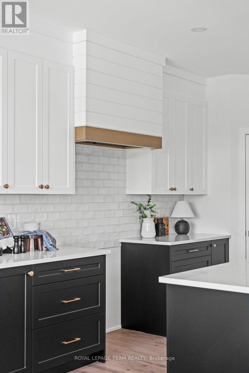 109 Alcock Drive, Beckwith, Ontario K0A 1B0 - Photo 12 - X12546626