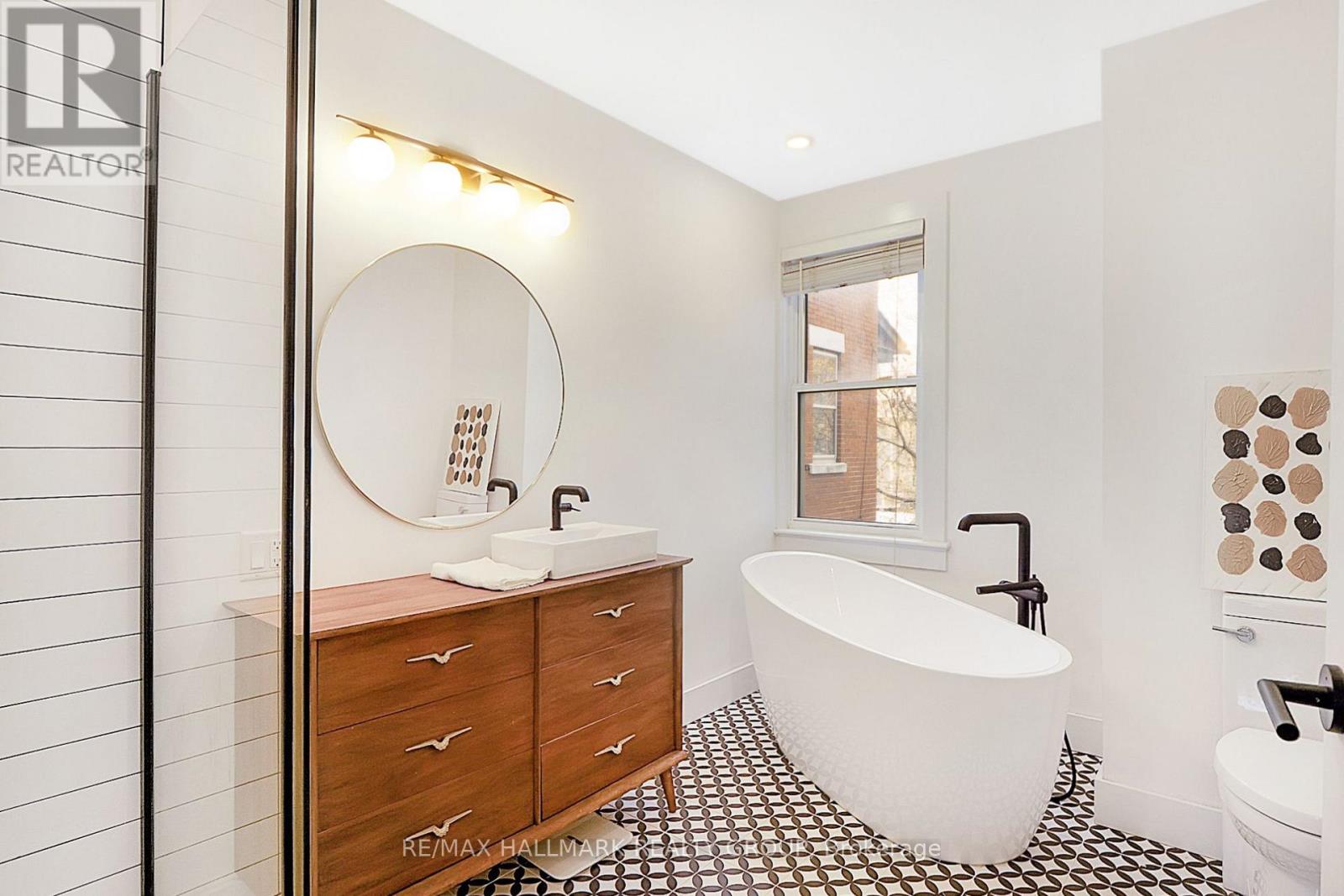 287 St Patrick Street, Ottawa, Ontario  K1N 5K4 - Photo 13 - X12546698